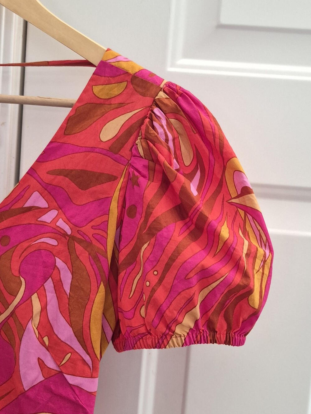 Anthropologie 1.State pink printed puff sleeve Maxi dress v-neck Smocked cut-out - Picture 6 of 9